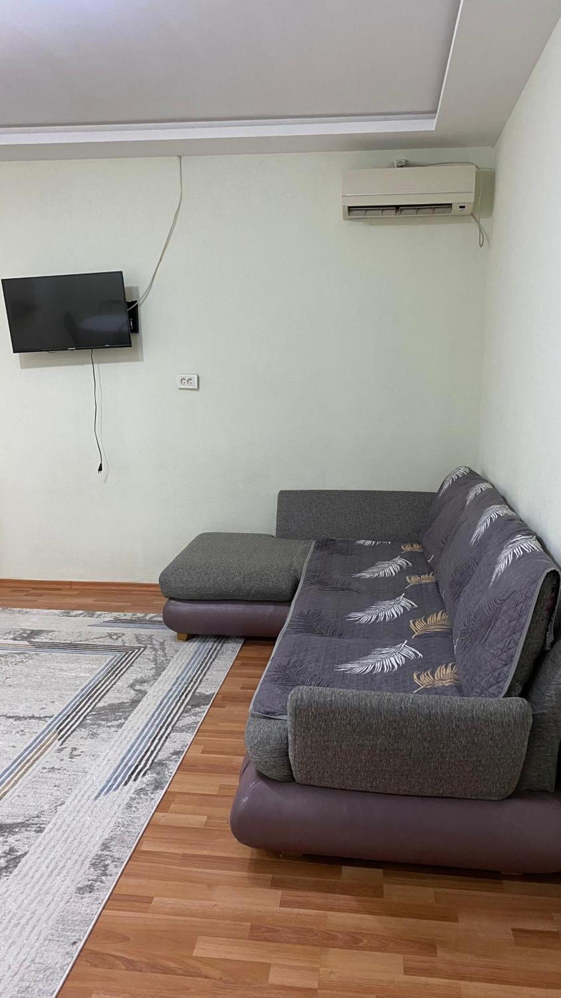 Apartment 2х комнатная на айтиева *